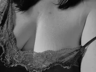 Streamate Nude Webcam of comfortincurves