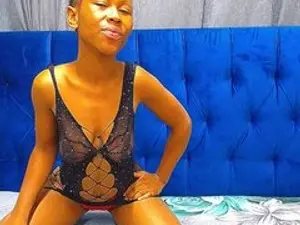 Streamate Live Porn of SexiePetite