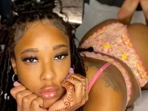 Streamate Private Sex Chat of MoorMoriyah