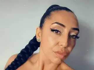 Streamate Watch Live Sex Cams of Bellatrix22