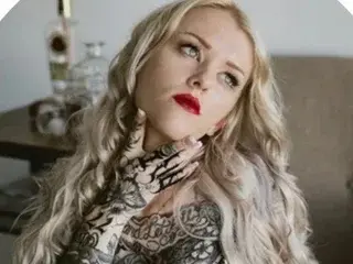 Streamate Nude Webcam of BlondeScarlettx