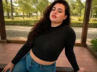 Streamate Adult Webcams of LatinFruit