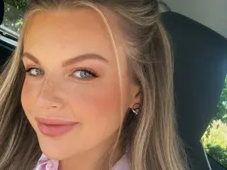 Streamate Sex Cam of ArabellaRoseheyxx