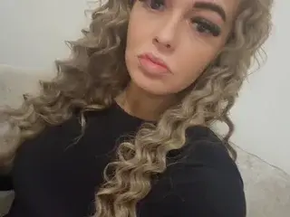 Streamate Adult Video Chat of Unfaithful_bellaa