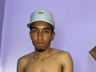 Streamate Sex Chat of RickeyngySweet