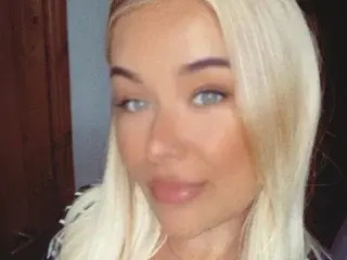 Streamate Adult Webcams of AdventurousAly