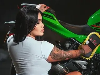 Streamate Live Sex Cam of MelaniePalmerr