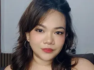 Streamate Nude Webcam of FoXxyCuRvy