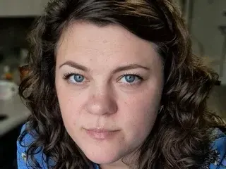 Streamate Nude Webcam of CurlySueSweet