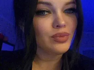 Streamate Free Live Porn of KissNight