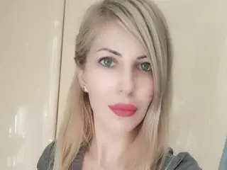 Streamate Nude Webcam of LILIAHN