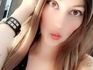 Streamate Free Porn Cam of Roxannefox29
