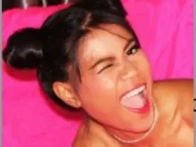 Streamate Watch Live Sex Cams of NizaThainy