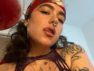 Streamate Adult Video Chat of Velvette_Peach