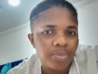 Streamate Live Sex Cam of Hips2seyy