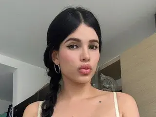 Streamate Sex Cam of MelanieSantos