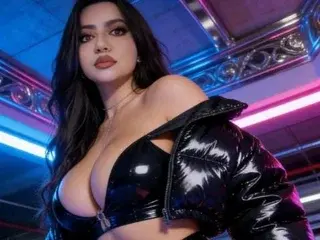 Streamate Live Porn of ShaydaRussell