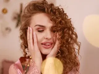 Streamate Live Porn of KiraGrayy