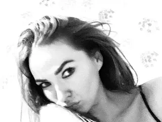 Streamate Adult Webcams of Qtpetite25