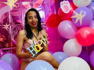 Streamate Private Sex Chat of PerlaJohnsonRx