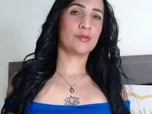 Streamate Adult Webcam of MILAHOT23