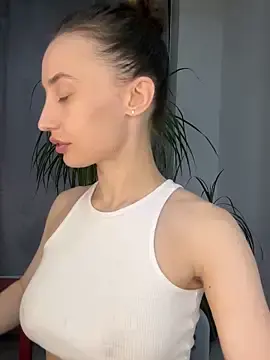 Stripchat Nude Webcam of Polli_Kiss