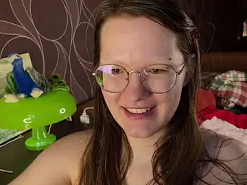 Stripchat Free Live Porn of hairyMira