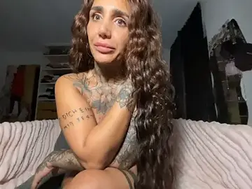 Stripchat Watch Live Sex Cams of Tyraride