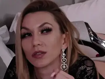 Stripchat Live Sex of MayaHale
