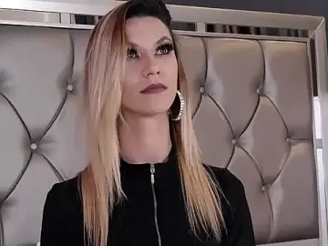 Stripchat Sex Cam of MayaHale