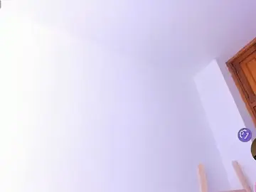 Stripchat Live Sex Cam of Caro_martinezz