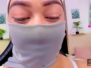 Stripchat Adult Webcams of Kendra_Kait