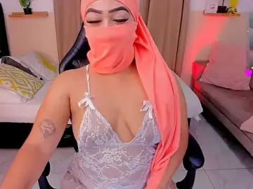 Stripchat Live Sex Cam of Kendra_Kait