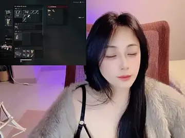 Stripchat Adult Webcam of Daisy-77