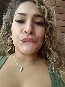 Stripchat Best Webcam of Sara_smiiith211