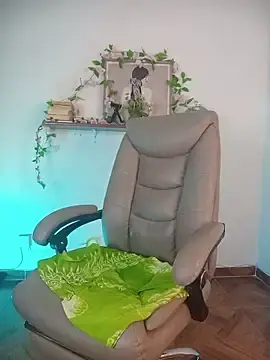 Stripchat Free Porn Cam of Chanelll_Taylorr_