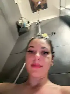 Stripchat Live Sex Cam of RedAssHottie