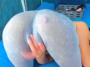 Stripchat Live Sex Cam of RedAssHottie