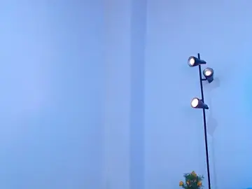 Stripchat Free Live Porn of candy_lux_