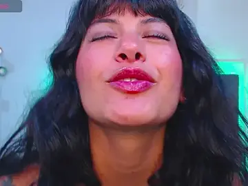 Stripchat Sex Cam of candy_lux_