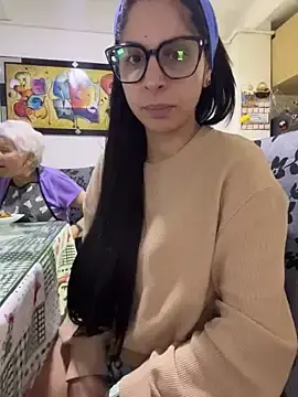 Stripchat Free Porn Cam of charlotte_stevenss_