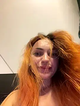 Stripchat Adult Webcam of SaraLow