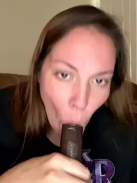 Stripchat Free Live Porn of Thickarella420