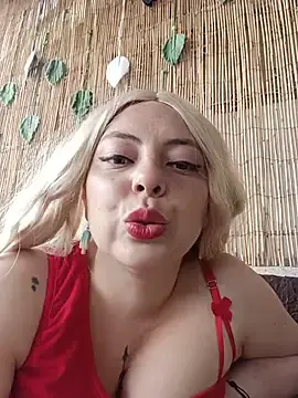 Stripchat Watch Live Sex Cams of madelaine-