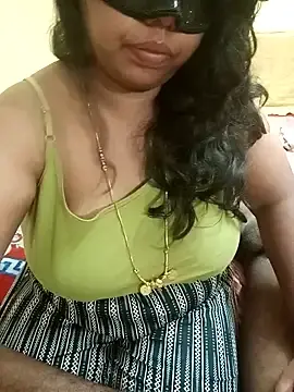 Stripchat Nude Webcam of Yoursriya25
