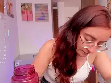 Stripchat Live Sex Cam of linda_giggle