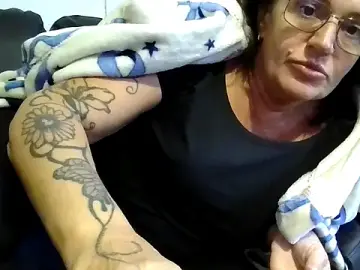 Stripchat Live Sex Cam of RubyyRosee