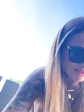 Stripchat Watch Live Sex Cams of Etwas_neugierig