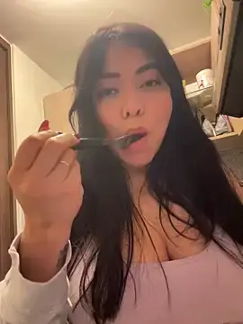 Stripchat Sex Cam of PetitLumiere