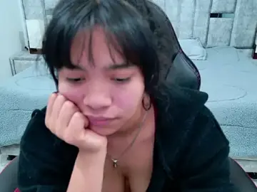 Stripchat Live Porn of laureentt_
